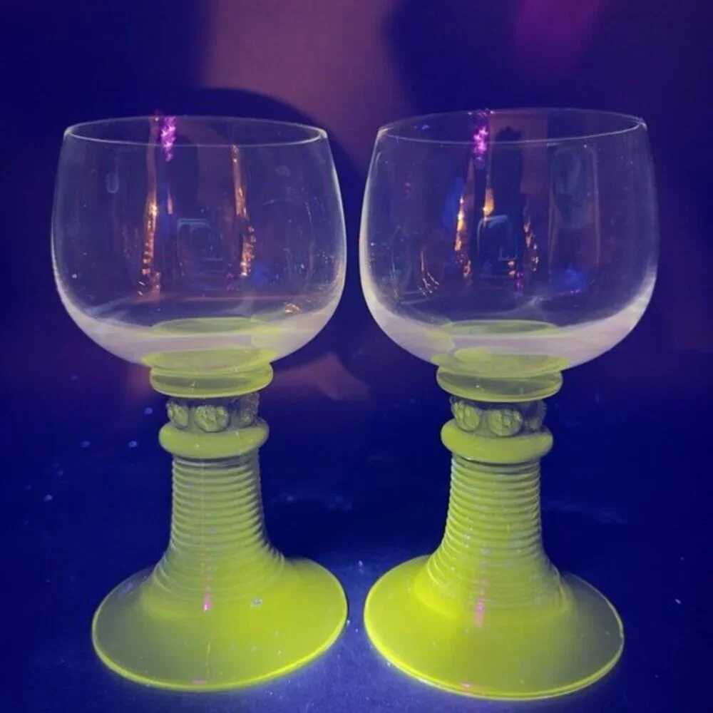 German Roemer Glasses Set 2 Green Bottom Clear Top Manganese 365nm Green UV Glow